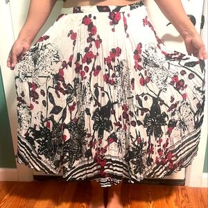 Alison cheri  floral skirt sz large